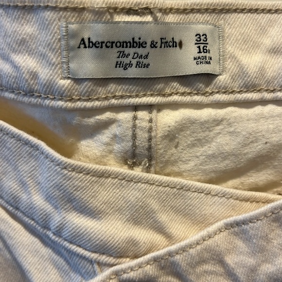 A&F The Dad High Rise Jeans - Picture 3 of 5
